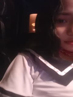 样子纯情的女主播穿着水手制服勾搭小车司机路边车震美女主播下面毛真多